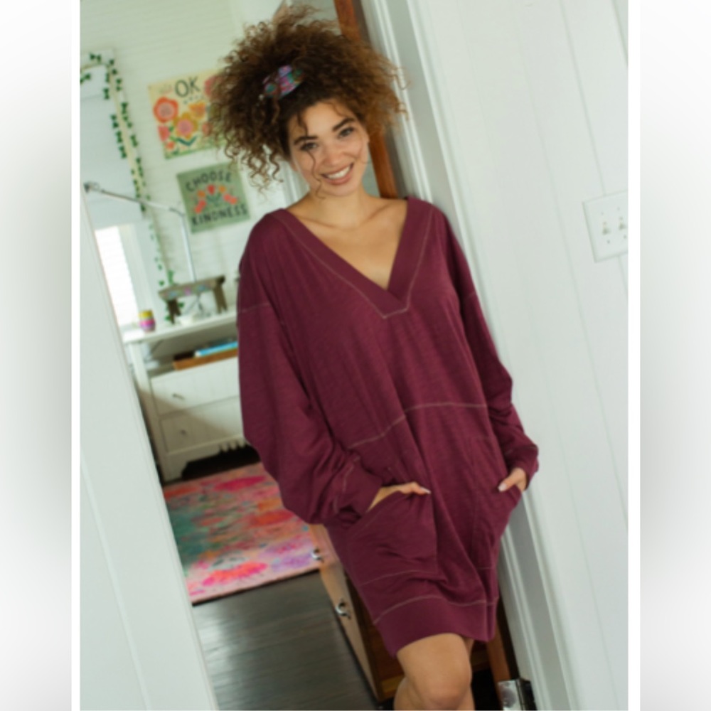 Johnnie Knit Dress in Merlot, Burgundy